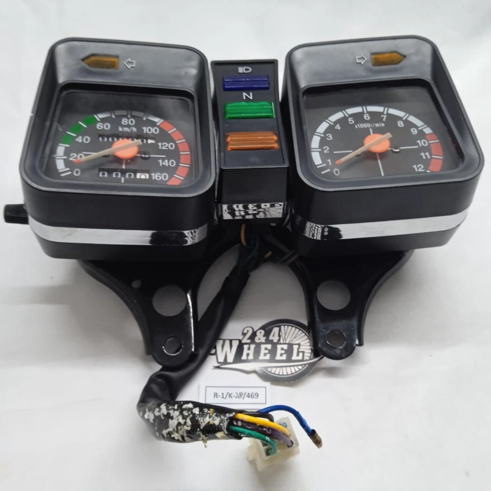 Detail minus Speedometer Tachometer Yamaha RX Gauge Indicator