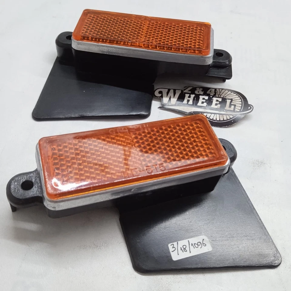 Side Reflector Yamaha RX Assembly LH RH Pair
