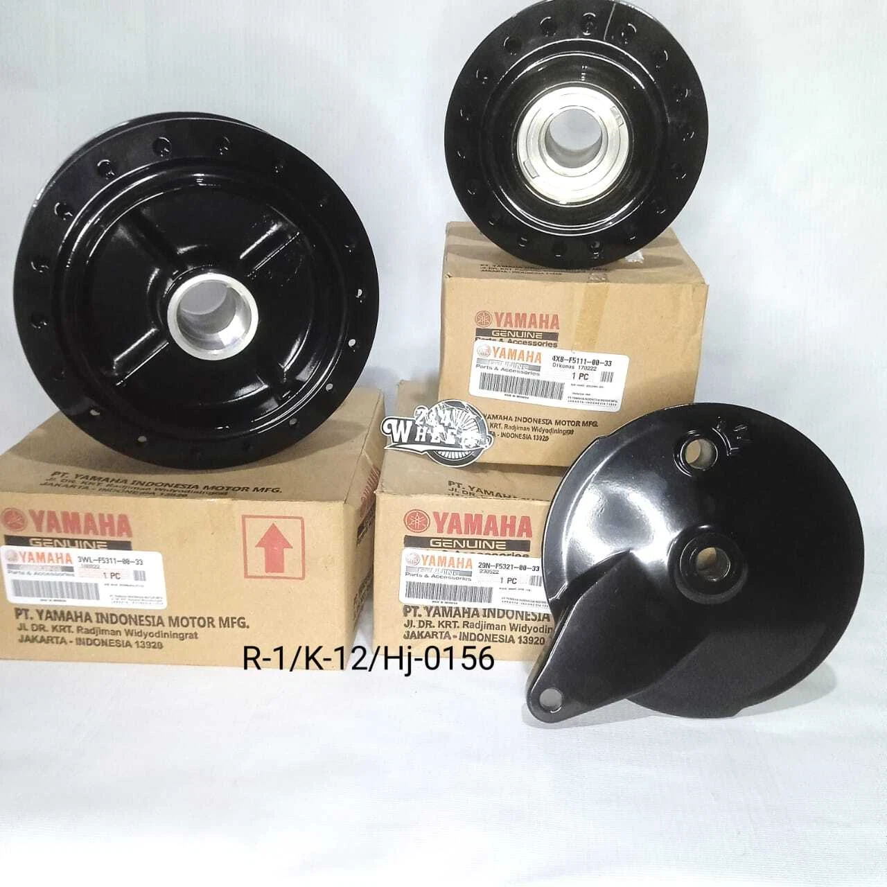 Genuine Yamaha RX115 RX135 RXK RXS RXS115 Front Rear Wheel Hub and Hub Panel Set