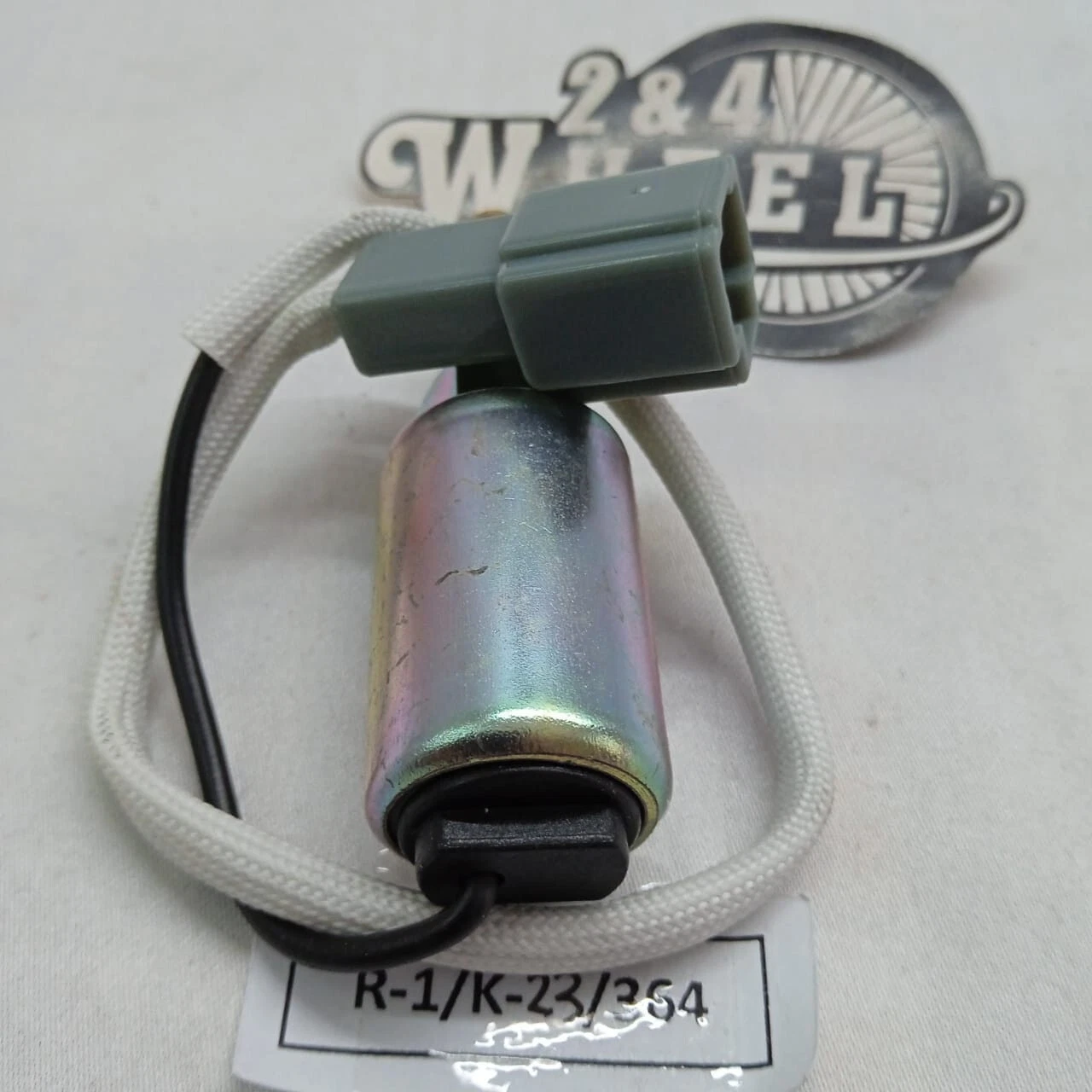 Toyota Land Cruiser FJ40 FJ43 FJ45 FJ55 FJ56 Solenoid Throttle Valve 21062-61020 - Image 3