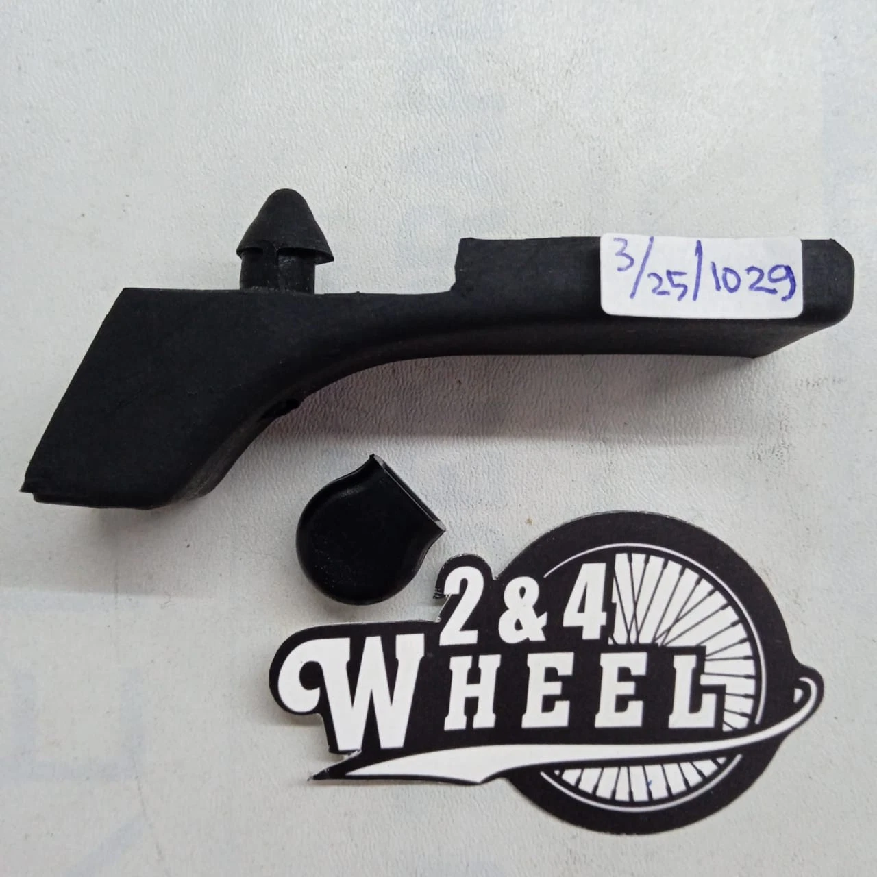 Land Cruiser FJ40 HJ47 BJ40 BJ42 Spare Wheel Career Bumper and Rear Gate NEW - Image 3