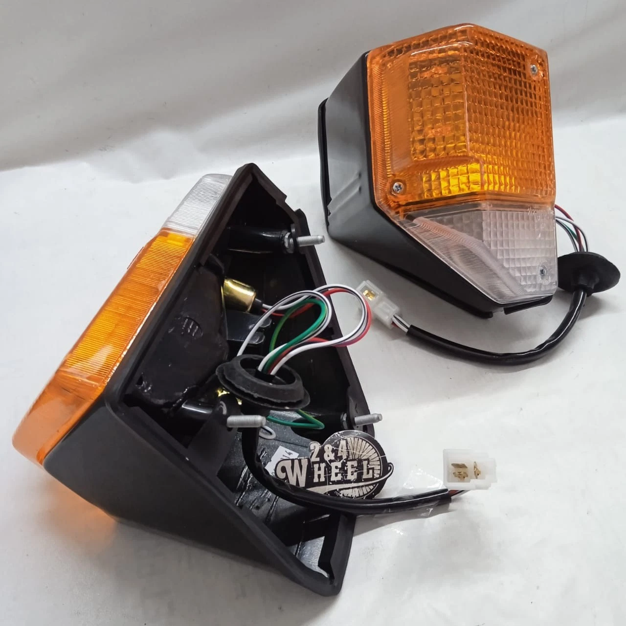 Toyota Land Cruiser BJ70 70 Front Turn Signal Light Lamp Pair Lh/Rh Black NEW - Image 5