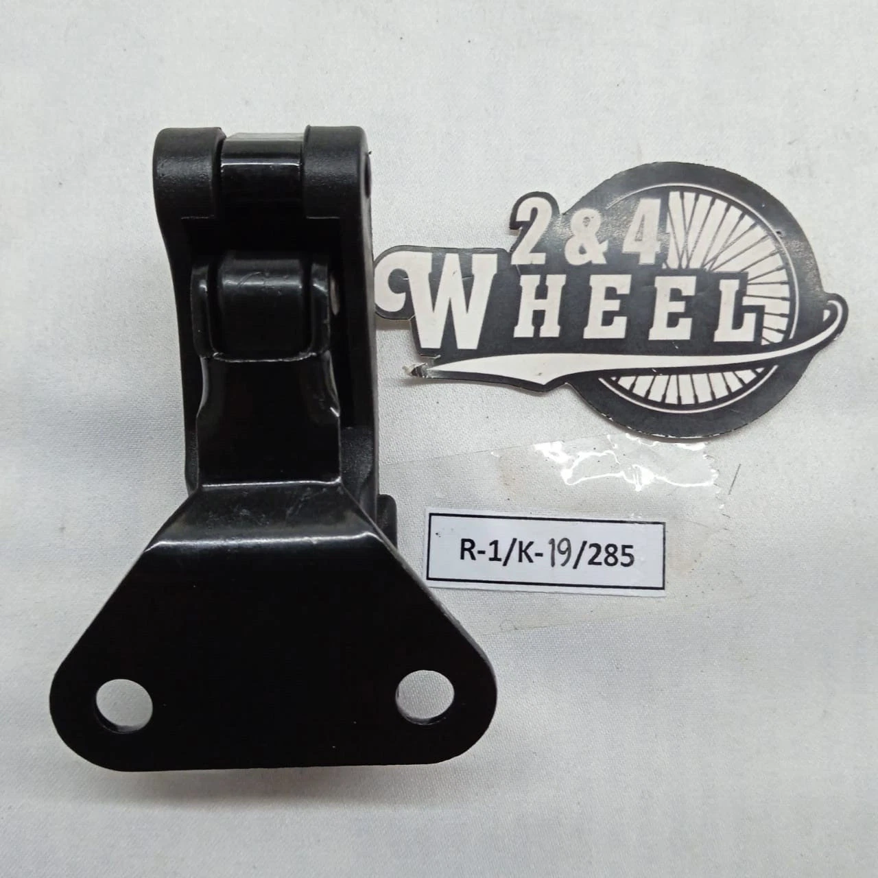 Toyota Land Cruiser FJ40 BJ40 Kick Out Hinge Side Window Lock 1 Pcs - Image 4