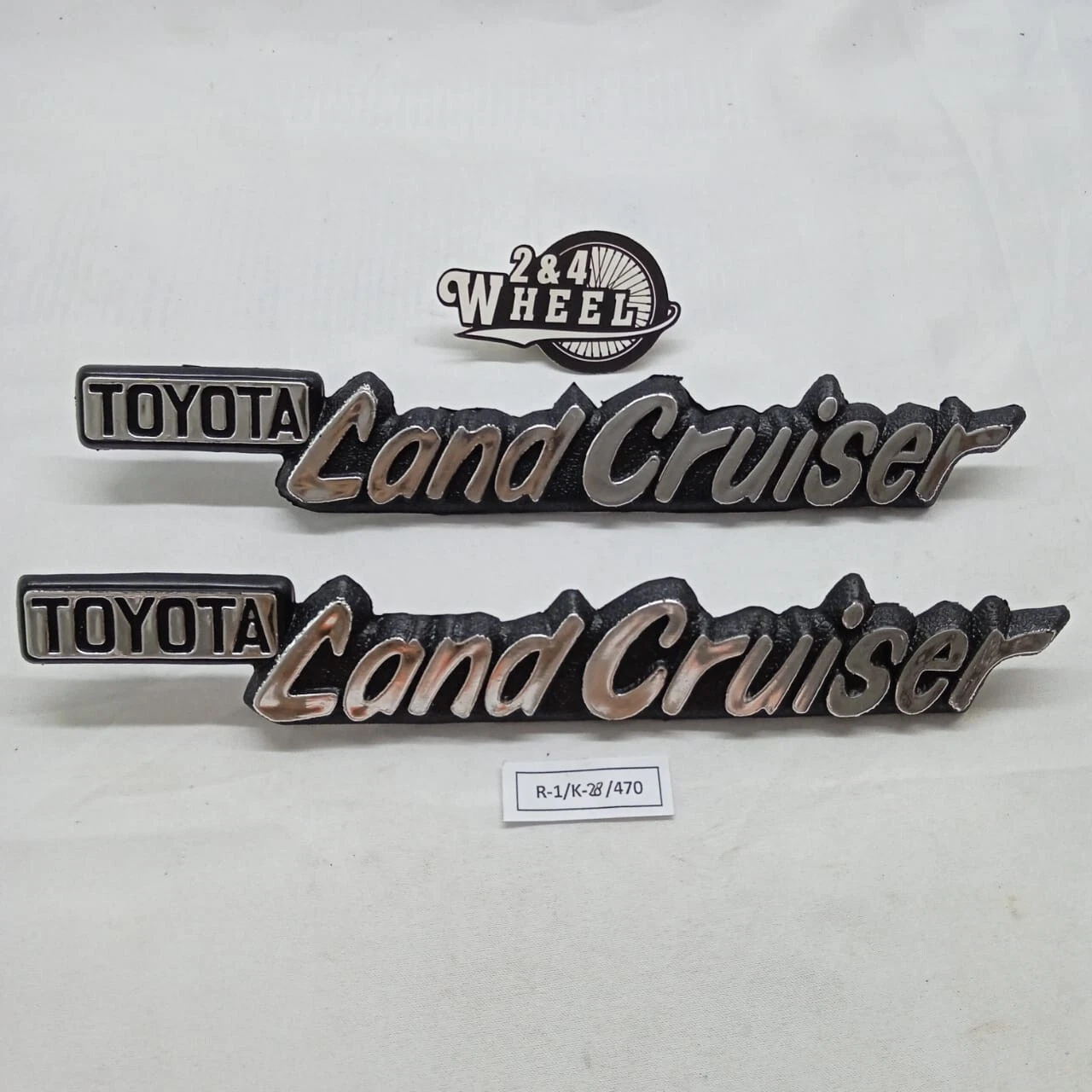 Toyota Land Cruiser FJ40 FJ43 FJ45 BJ40 HJ45 Side Emblem Badge NEW