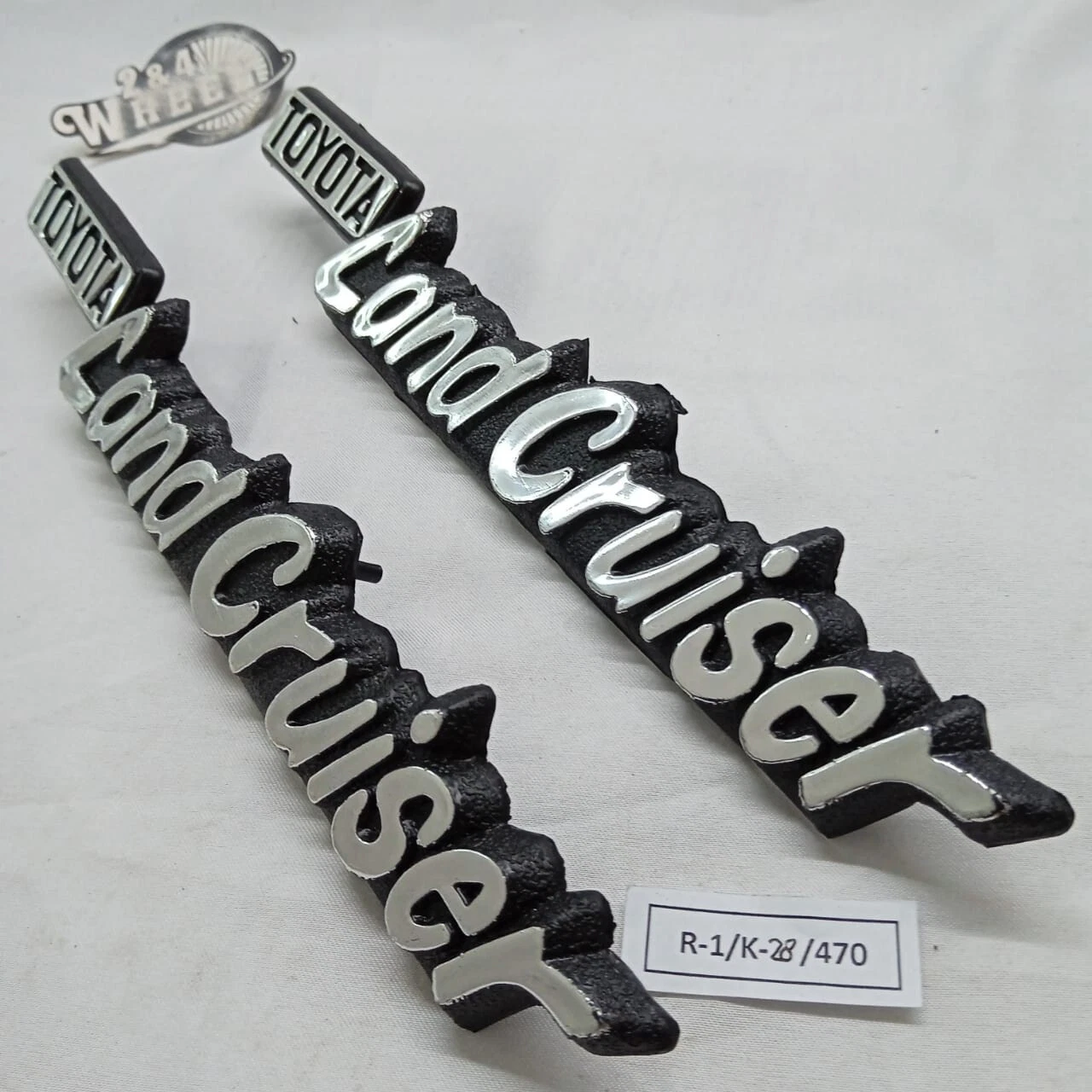 Toyota Land Cruiser FJ40 FJ43 FJ45 BJ40 HJ45 Side Emblem Badge NEW - Image 4