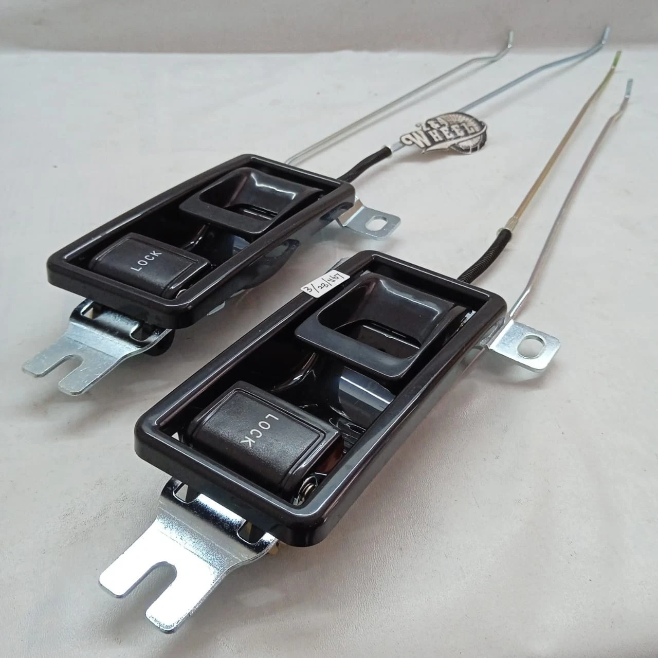 Toyota Land Cruiser BJ40 BJ42 FJ40 FJ45 Door Handle Linkage Bezel Pair L/R NEW - Image 3