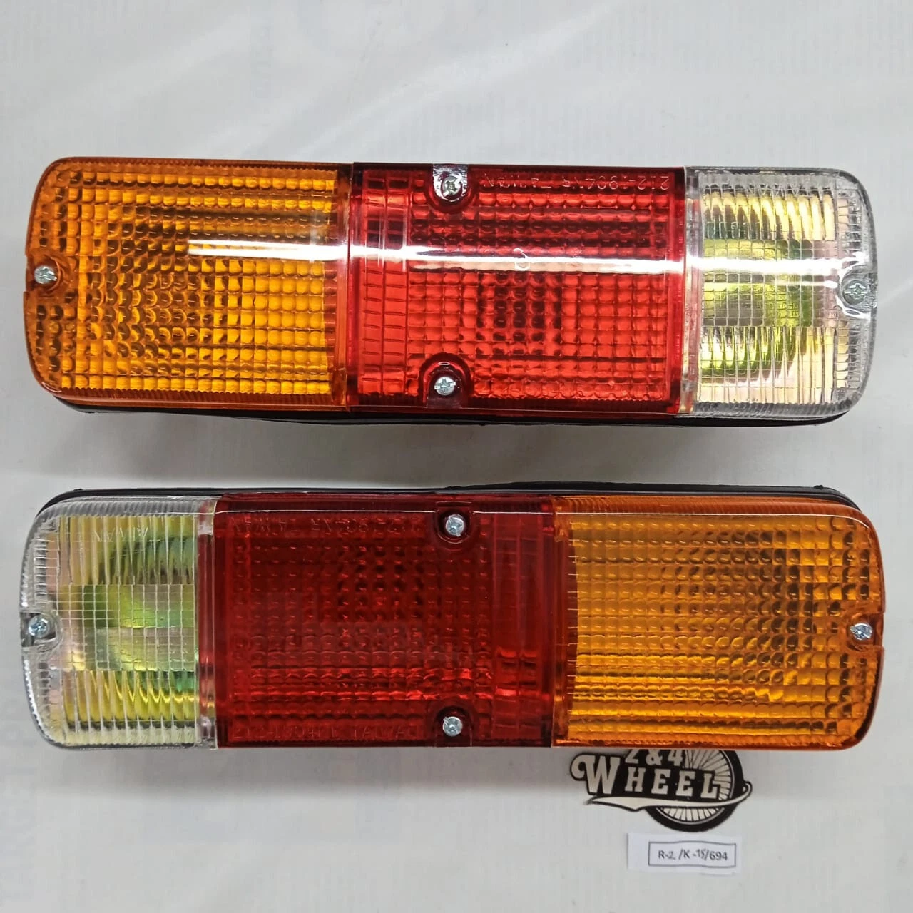 Rear Tail Light Lamp Pair For Toyota Land Cruiser FJ40 FJ45 BJ40 BJ42 HJ45 NEW