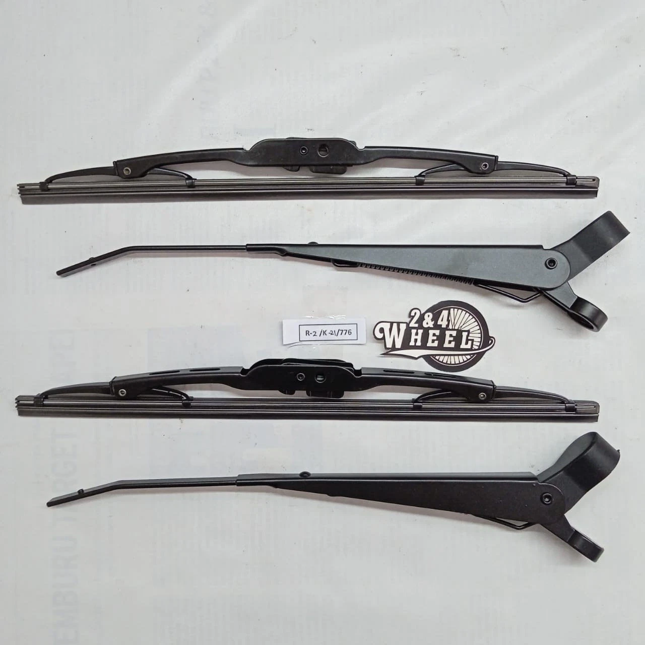 Toyota Land Cruiser FJ40 FJ45 BJ40 BJ42 Winshields Wiper Arm with Wiper Blades - Image 2