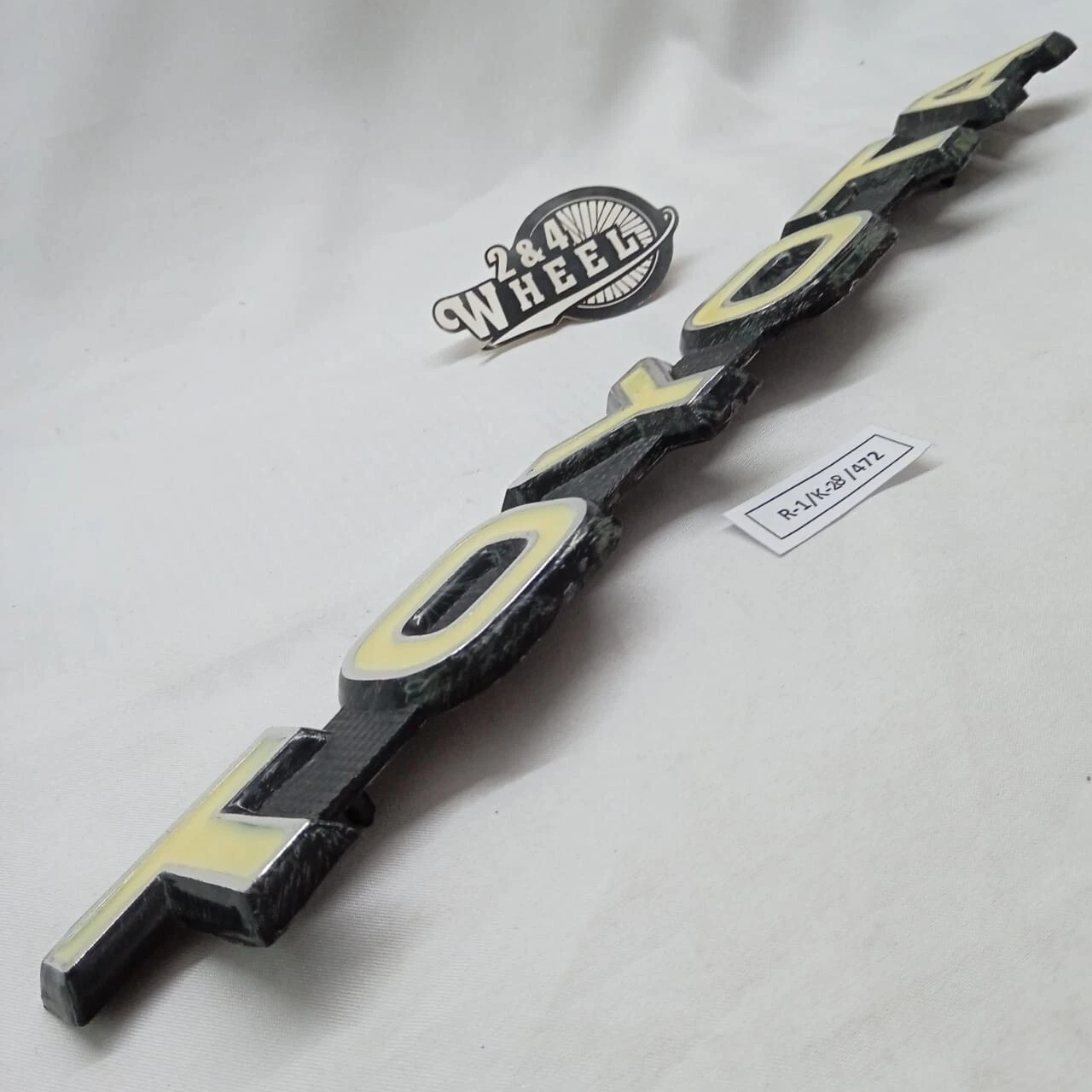 Toyota Land Cruiser FJ40 FJ45 BJ40 BJ42 HJ45 Front Grille Badge Emblem NEW - Image 4