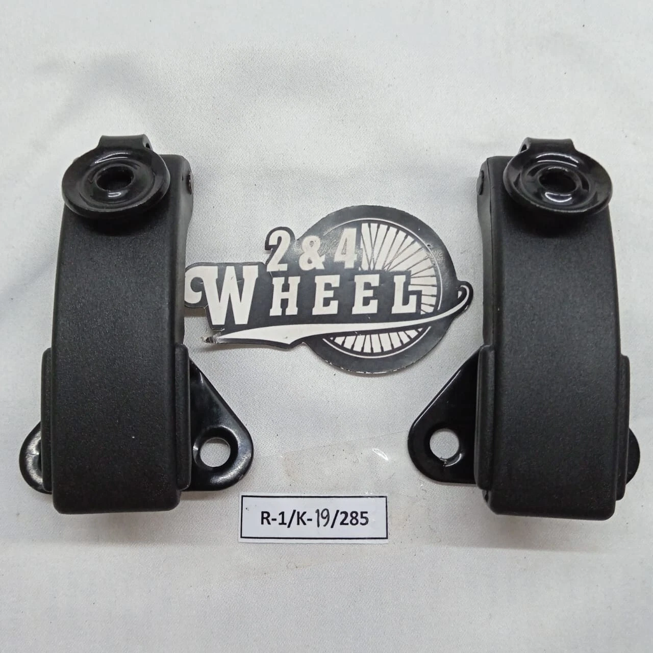 Toyota Land Cruiser FJ40 BJ40 Kick Out Hinge / Side Window Lock Quarter Window