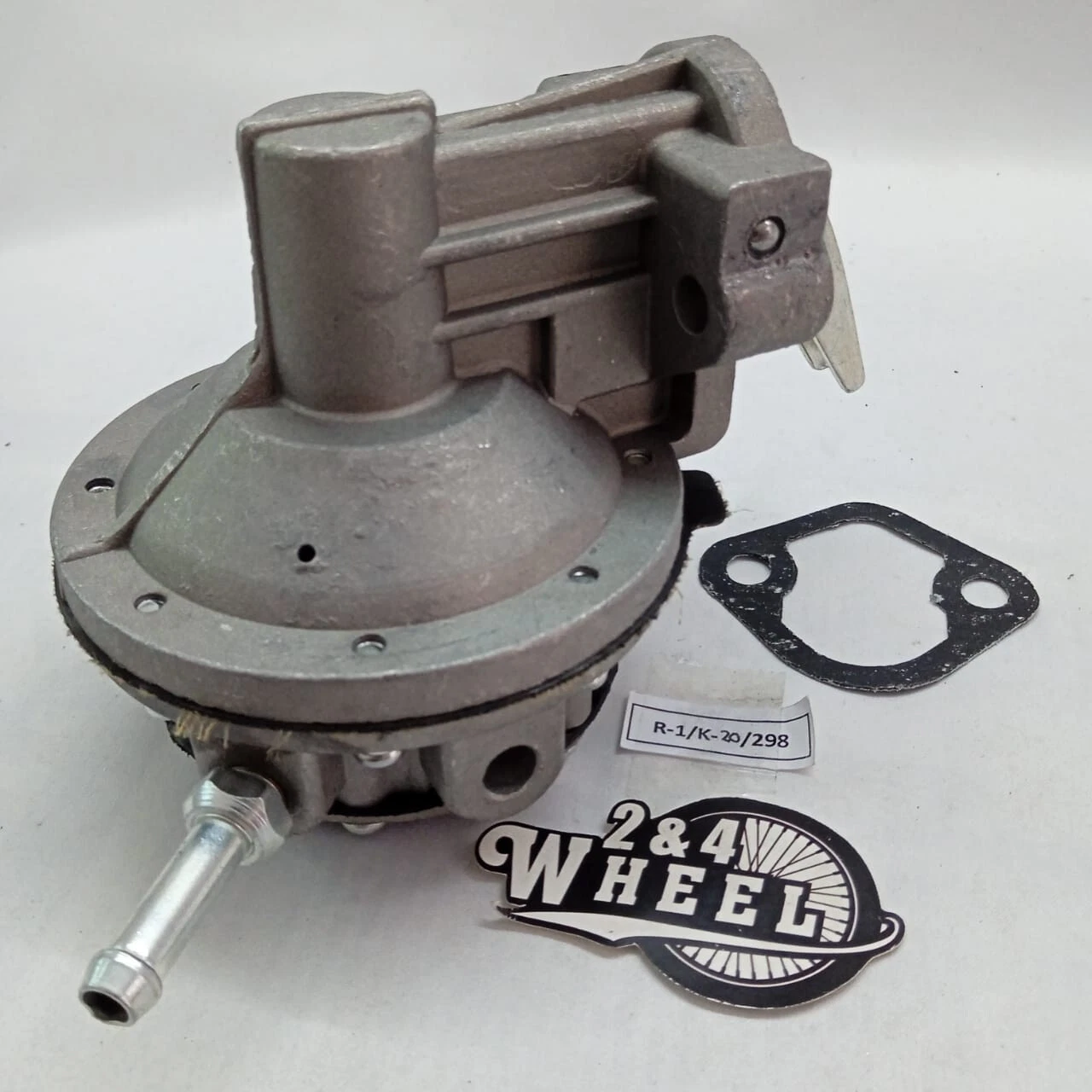 Toyota Land Cruiser FJ40 FJ43 FJ45 FJ55 Mechanical Fuel Pump with Gasket NEW OEM - Image 6
