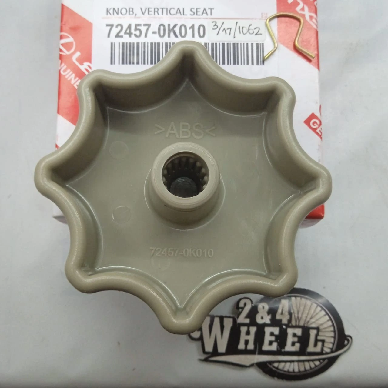 Toyota Innova 1st Gen Lexus Lever Knob Vertical Seat 72457-0K010 NEW - Image 3