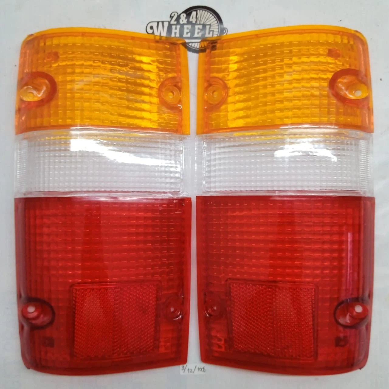 Toyota Truck LN85 YN90 LN106 LN107 LN109 YN86 YN105 Tail Light Lens Pair Lh/Rh - Image 2