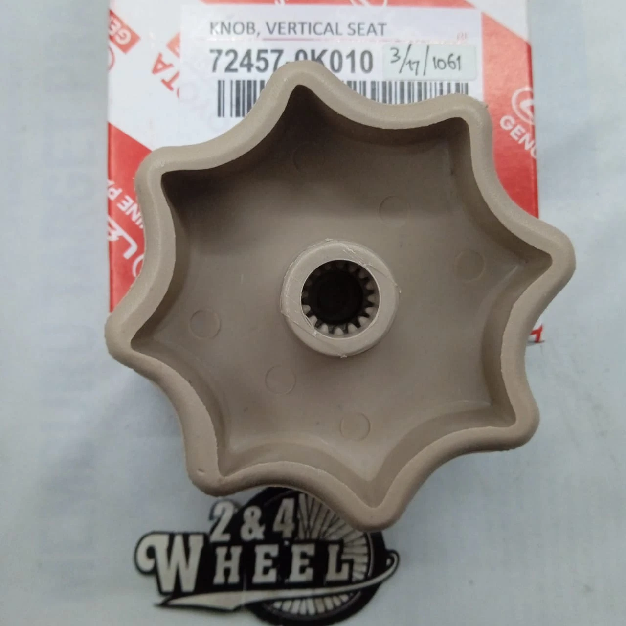 Fits Toyota Lexus Innova 1st Gen Lever Seat 72457-0K010 1Pcs Gray NEW - Image 3
