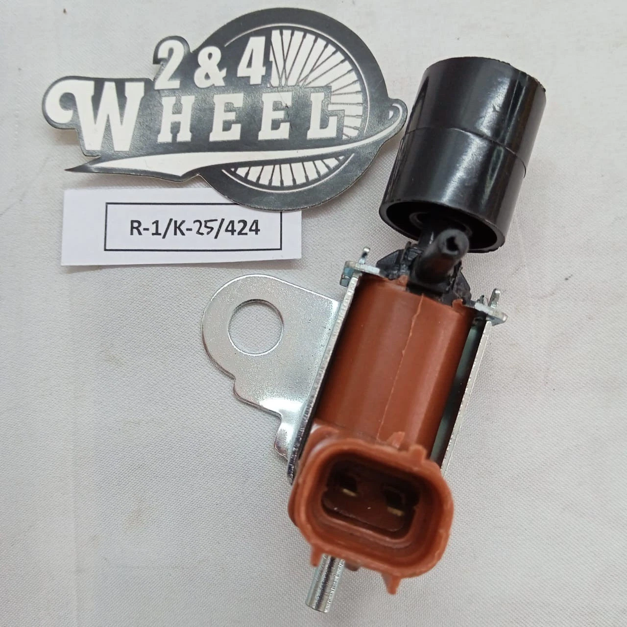 Toyota Dyna Toyoace WU302 WU342 Valve Assy Vacuum Switching 27690-E0250 NEW - Image 2
