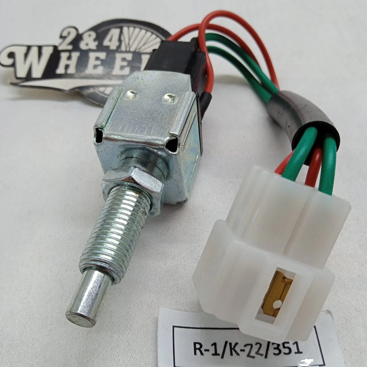 Brake Light Switch Assy Toyota Corolla KE30 KE50 Hilux RN25 Hiace LH11 RH25 NEW - Image 4