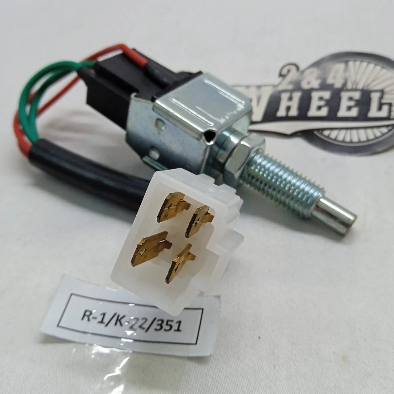 Brake Light Switch Assy Toyota Corolla KE30 KE50 Hilux RN25 Hiace LH11 RH25 NEW - Image 5