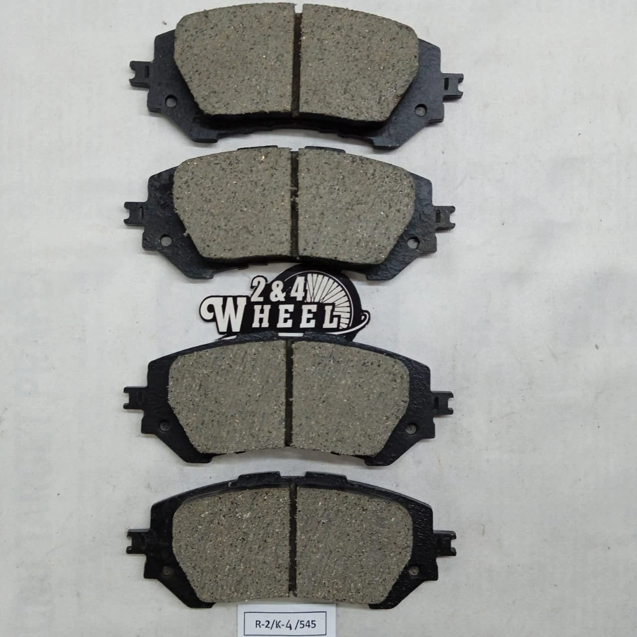 Toyota Yaris ATIV Saloon Front Brake Pads 04465-0D150 NEW - Image 5
