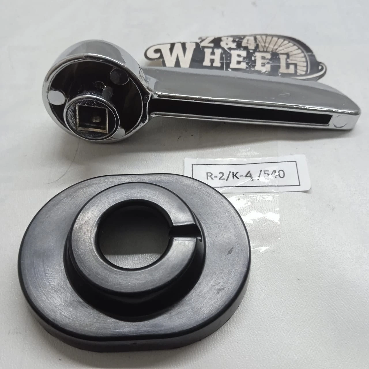 Toyota Land Cruiser Ambulance Escutcheon Back Door Handle and Inner Handle - Image 3