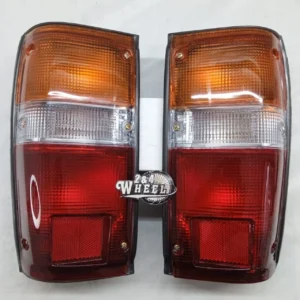 Toyota Hilux RN50 1983-1987 Fits RN60 RN70 Tail Light Rear Lamp Pair Lh/Rh