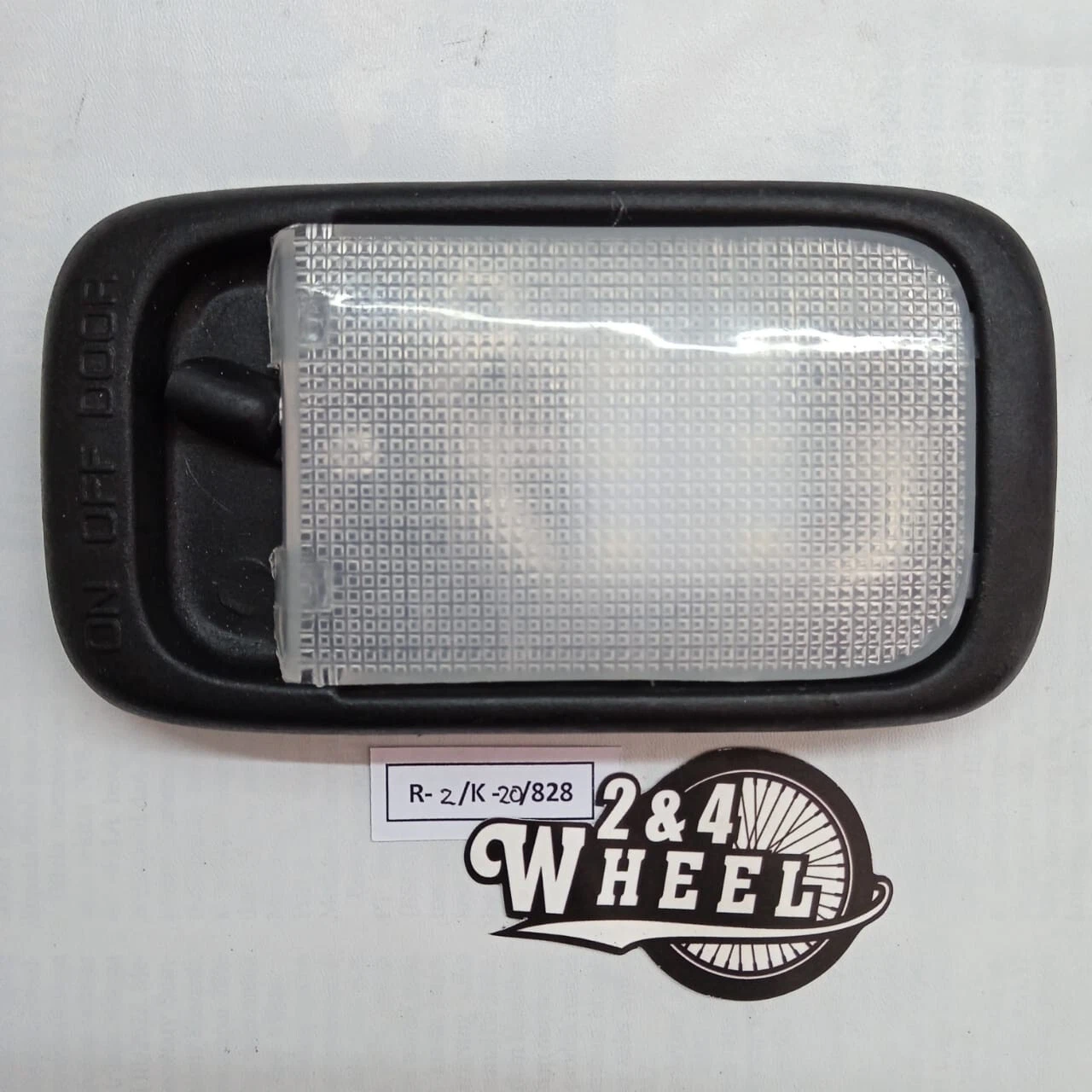 Fits Toyota Tacoma AE92 AE95 AE101 AE102 AE111 AT190 Interior Dome Light Black