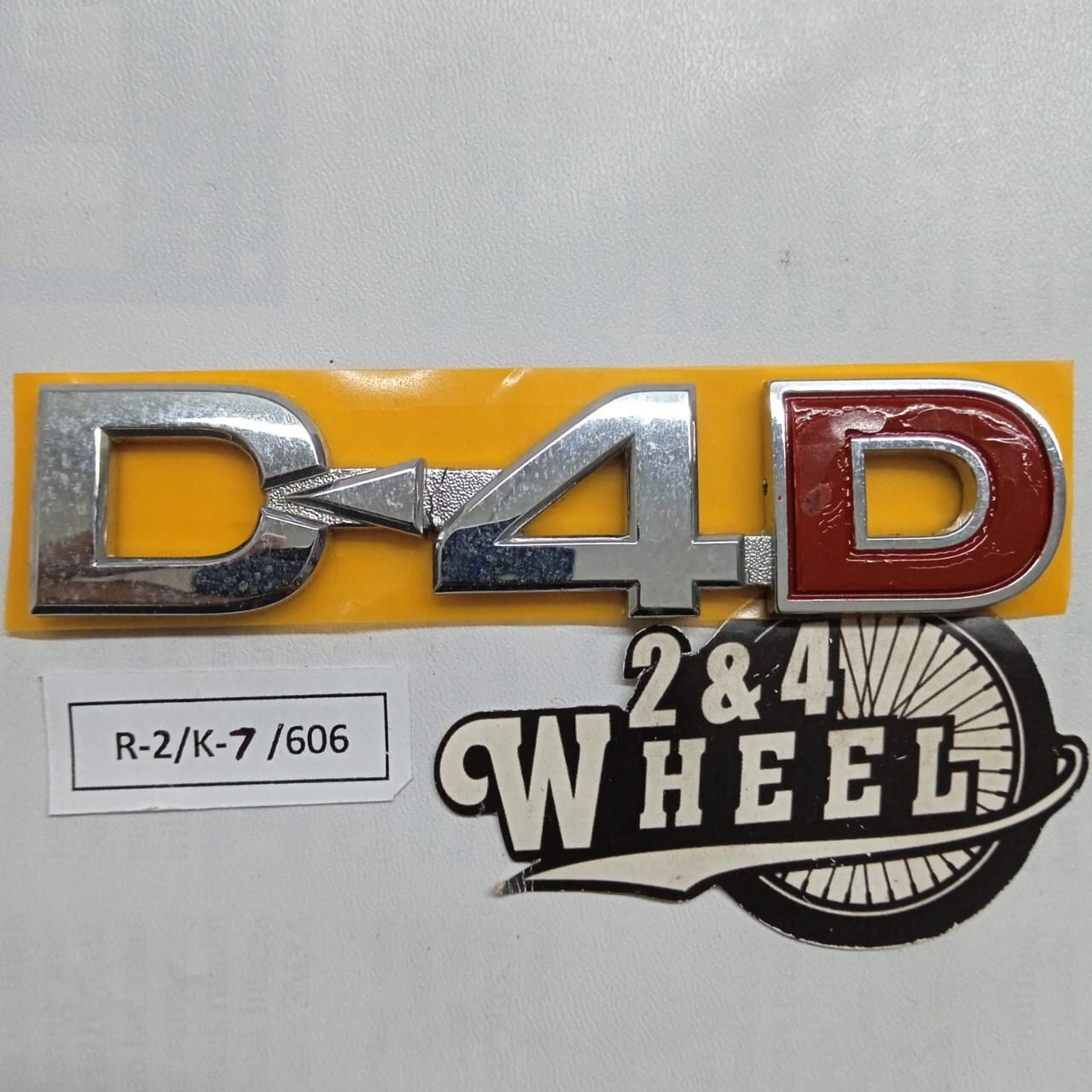 Toyota Hilux Vigo SR5 Fortuner D4D Logo Emblem Badge NEW