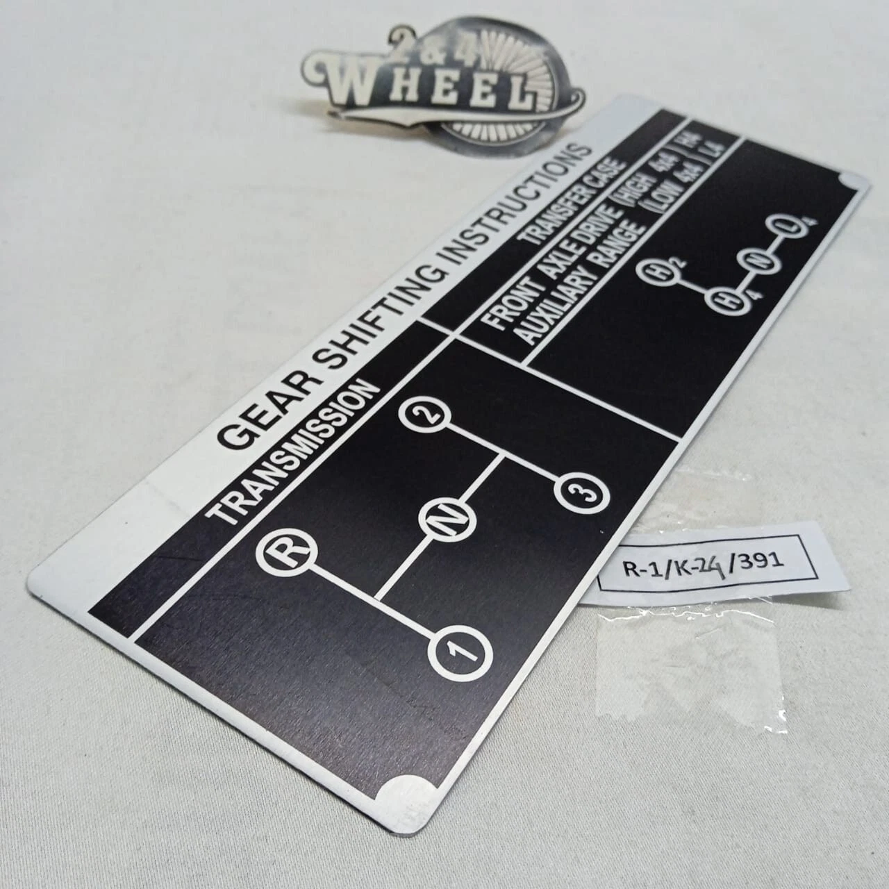 Toyota Lad Cruiser FJ40 BJ40 3 Speed Gear Shift Instruction Emblem Notice Plate - Image 3