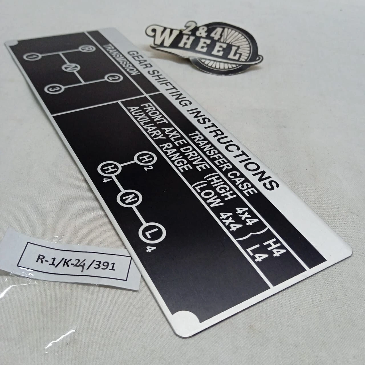 Toyota Lad Cruiser FJ40 BJ40 3 Speed Gear Shift Instruction Emblem Notice Plate - Image 4