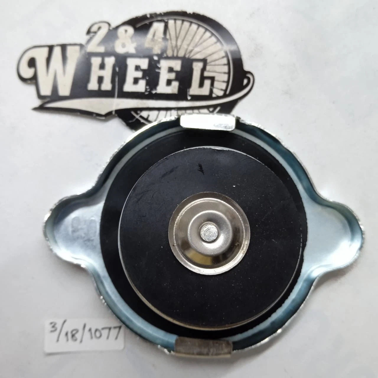 Toyota Land Cruiser FJ40 FJ45 FJ55 BJ40 BJ42 HJ45 HJ60 Radiator Cap Denso 0.9 - Image 3