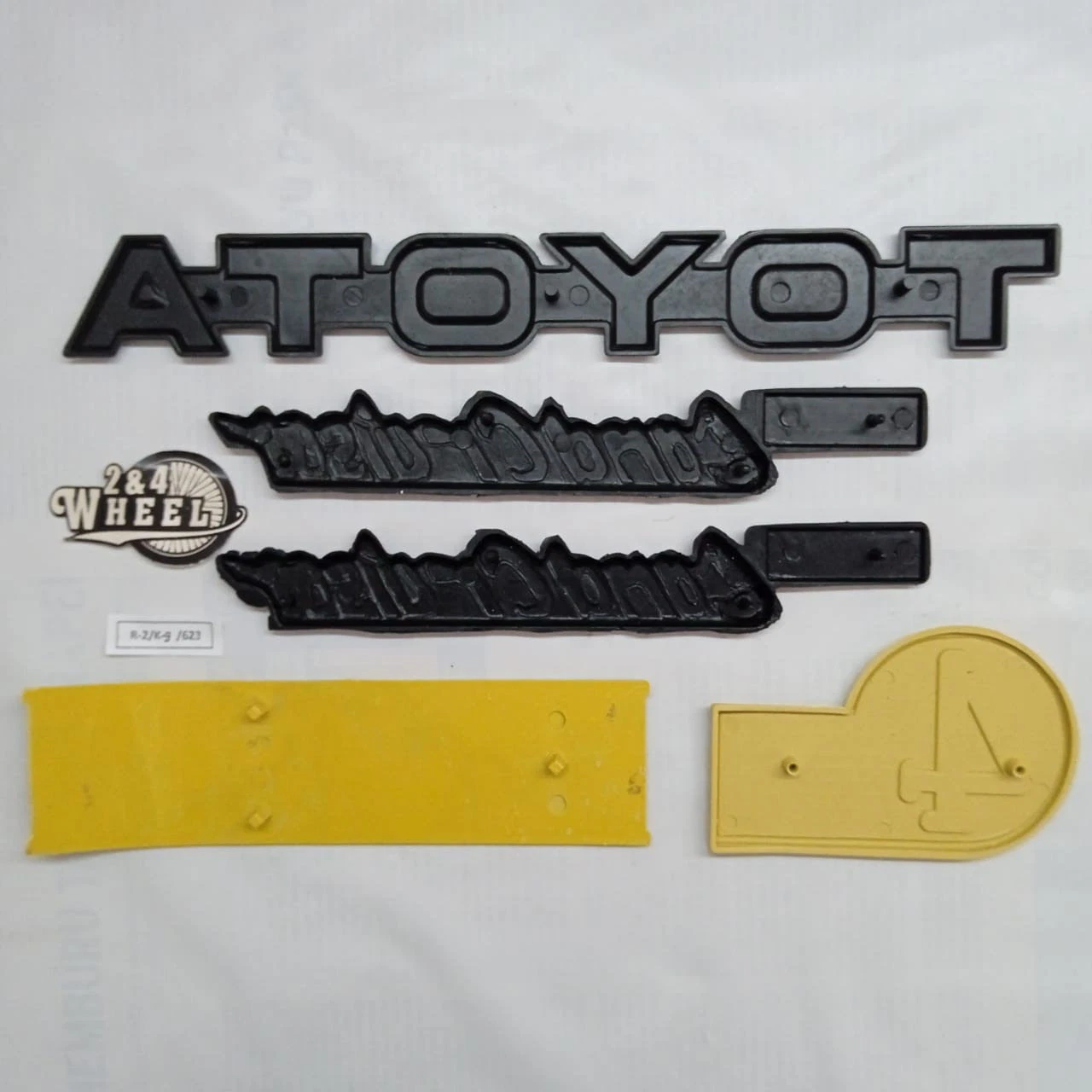 For Toyota Land Cruiser FJ40 FJ43 Logo Emblem Ornament Set (5 Pieces) NEW - Image 6
