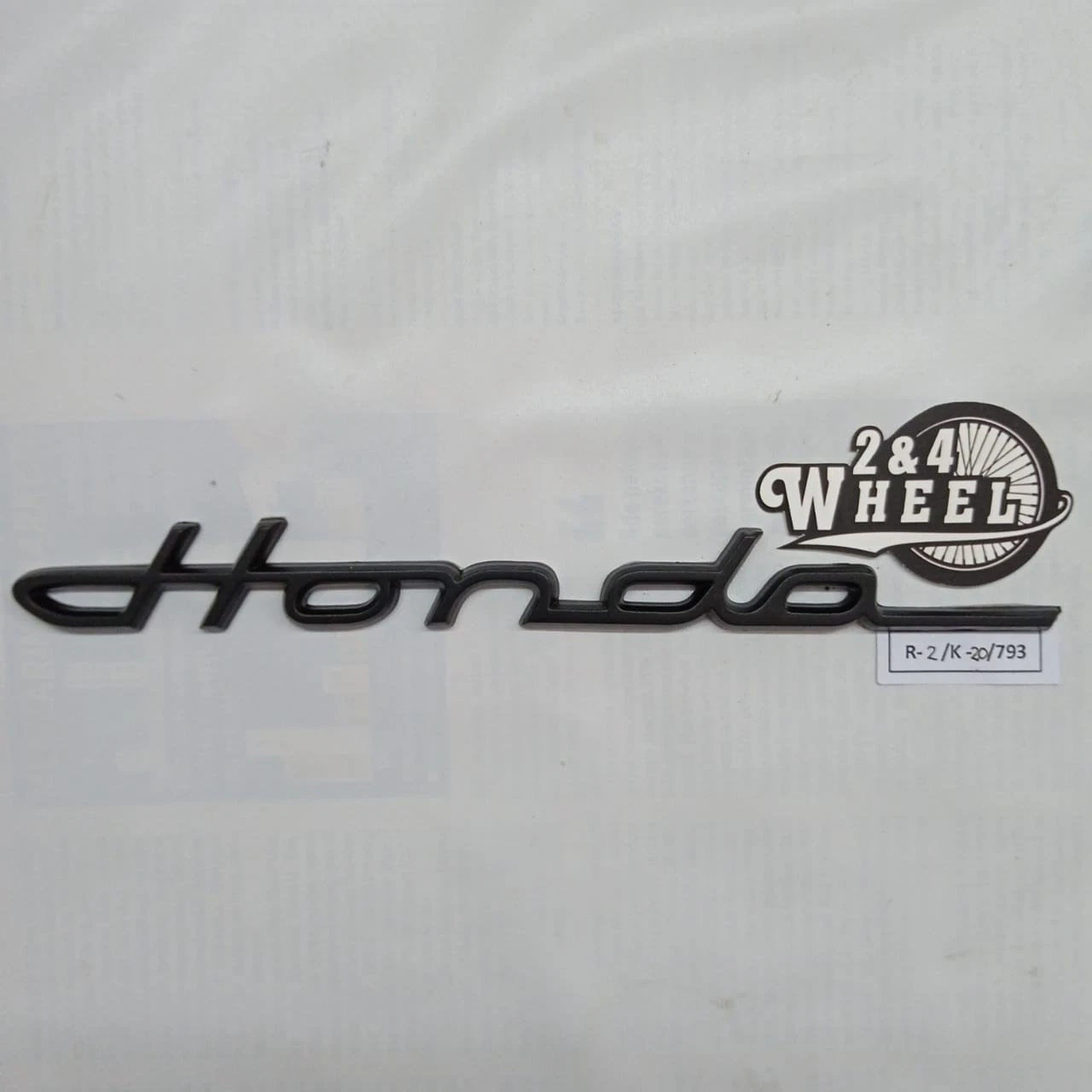 Fits For Universal Latin Honda Emblem Black Color Latina Font Size 21.5x2.3cm