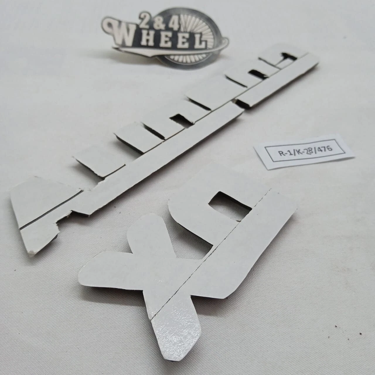 Toyota Corolla KE70 Trunk LID Emblem Badges Corolla DX Sedan Complete - Image 7