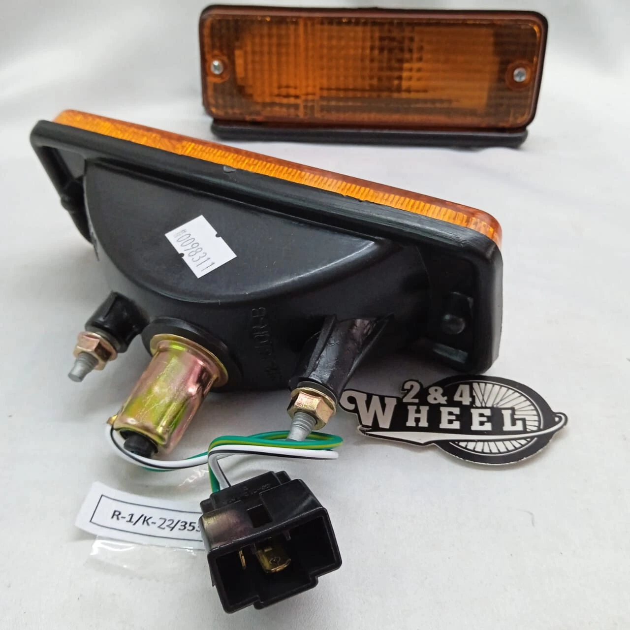 Toyota Corolla KE72 KE75 79-87 Front Bumper Turn Signal Lamp Assy 1Pair L/R NEW - Image 6