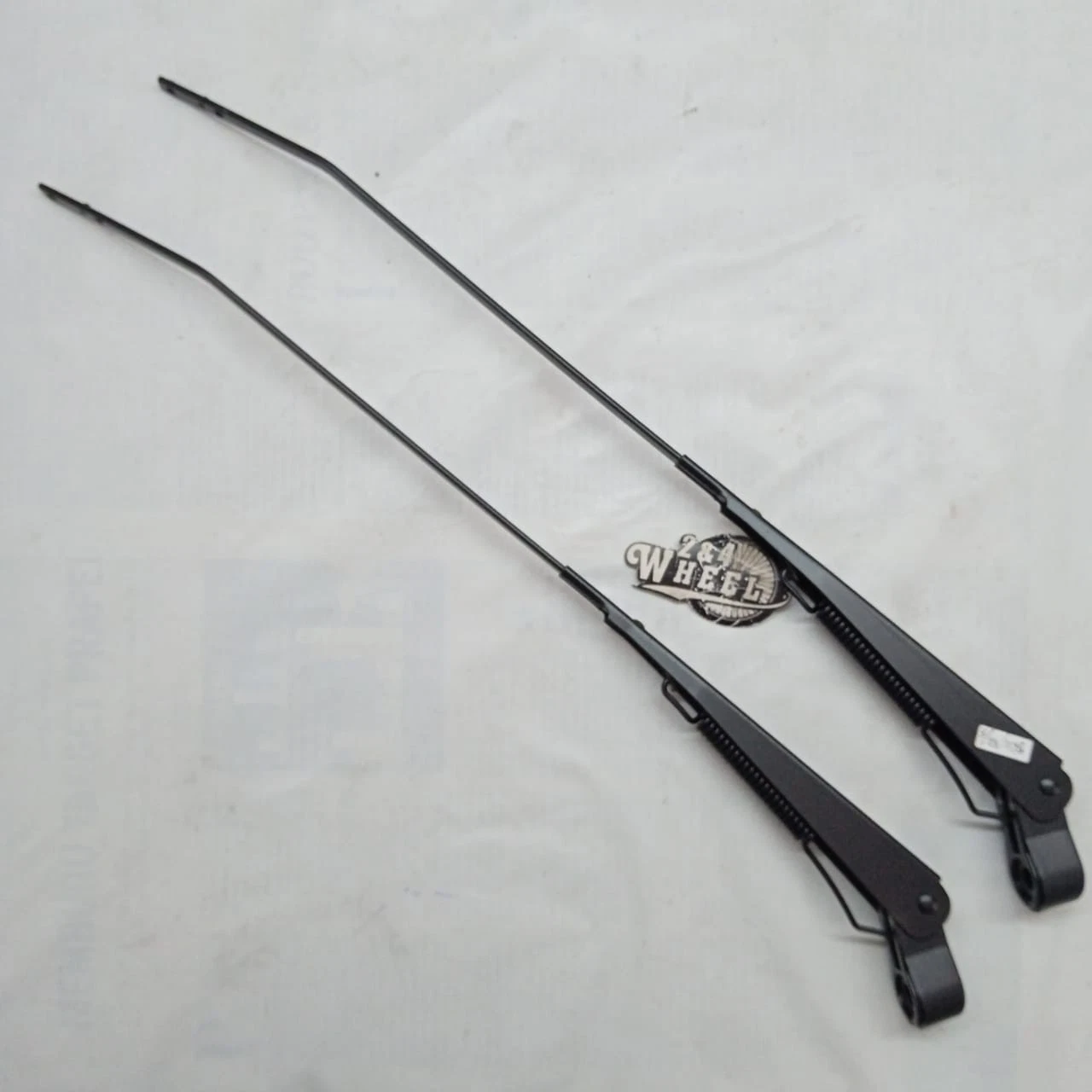 Daihatsu Hijet Mini Truck Van S80 S81 S83 Front Wiper Arm Set RHD NEW