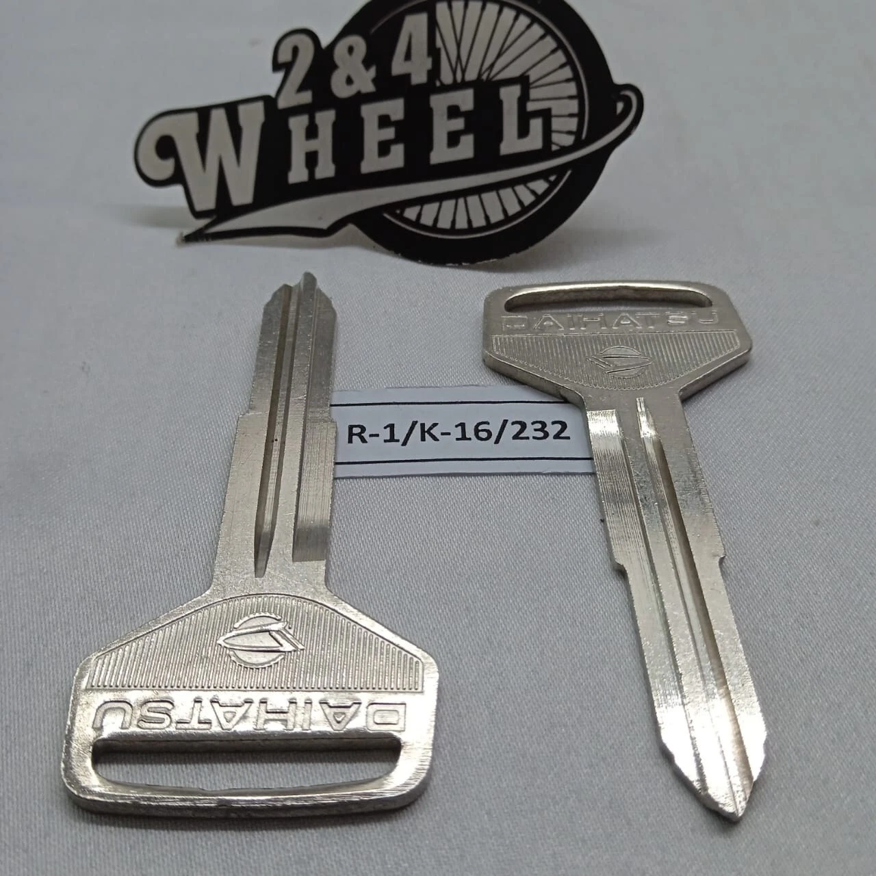 Daihatsu Hijet Mini Truck Van S80 S81 S83 KEY BLANK NEW 2 Pcs - Image 2