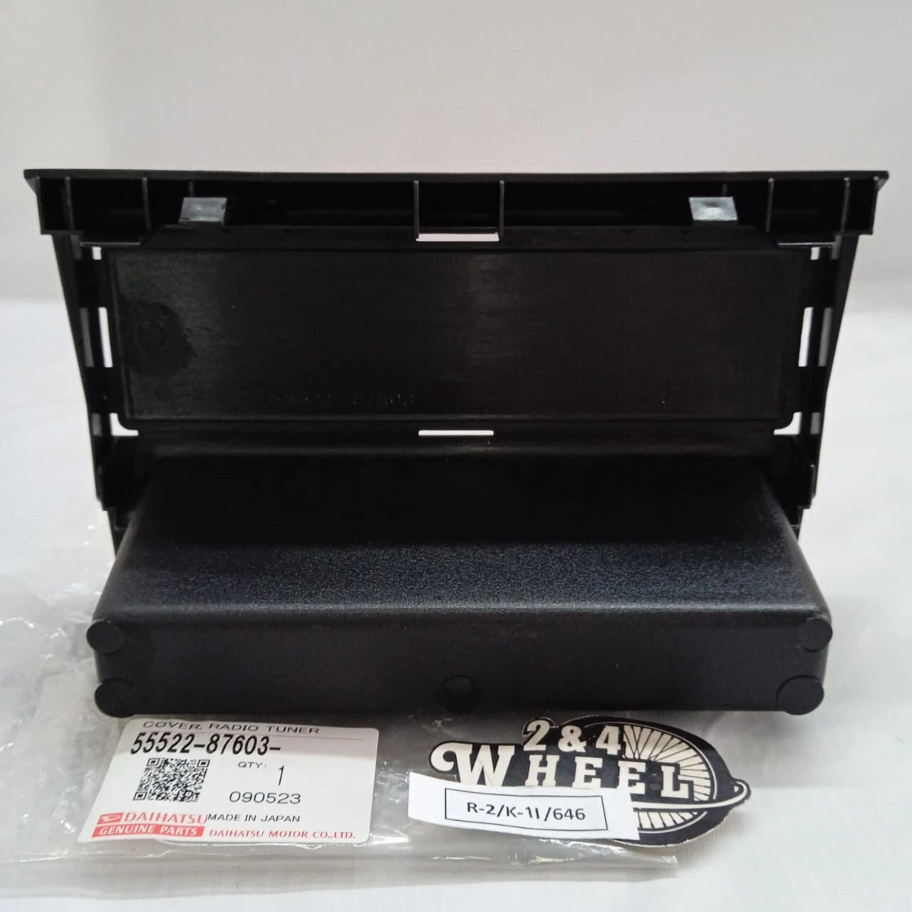 Tape Tuner Cover Instrument Center Dash Daihatsu Feroza Fourtrak Rocky Sportrak - Image 4