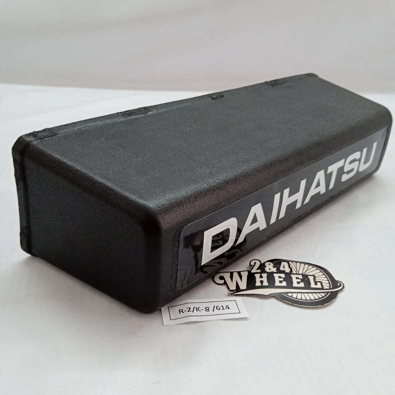 Daihatsu Feroza Rocky Fourtrak TAFT F70 F78 License Plate Light Tailgate Lamp - Image 3