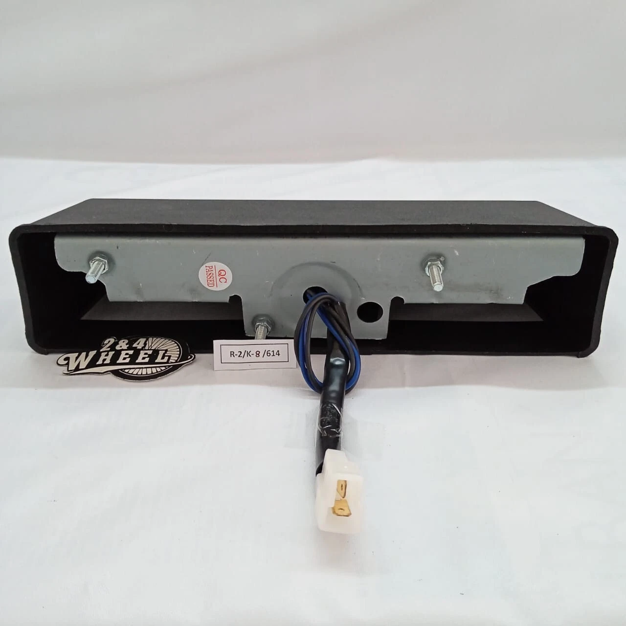 Daihatsu Feroza Rocky Fourtrak TAFT F70 F78 License Plate Light Tailgate Lamp - Image 7