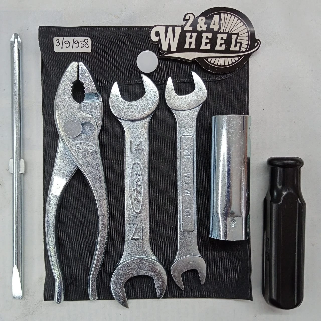 5Pcs Tool Kit with Bag For Honda CT90 CT110 S90 CL90 SL90 ST90 NEW