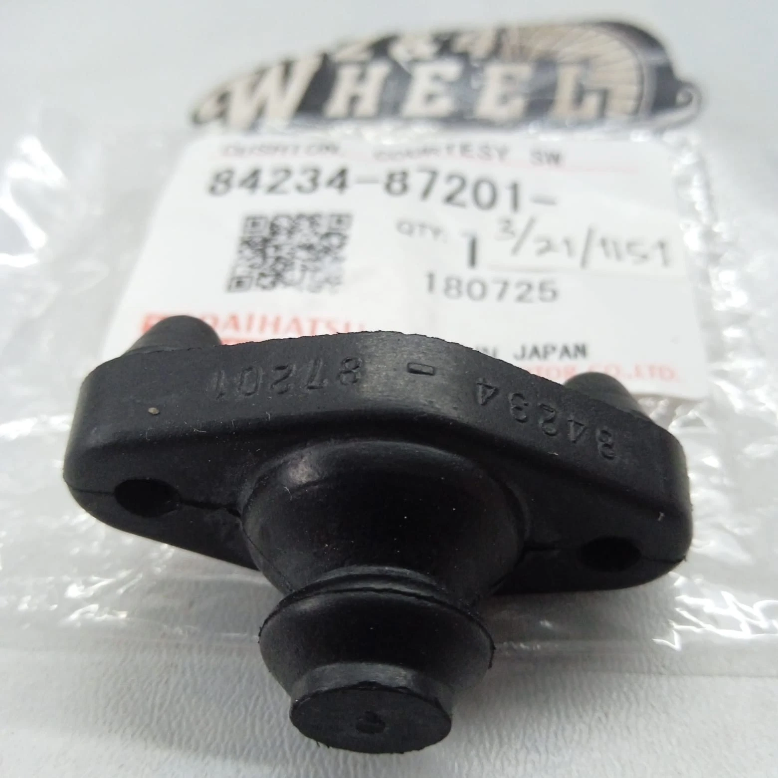 Cushion Courtesy Rubber Daihatsu TAFT Feroza Rocky Fourtrak 84234-87201 GENUINE - Image 2