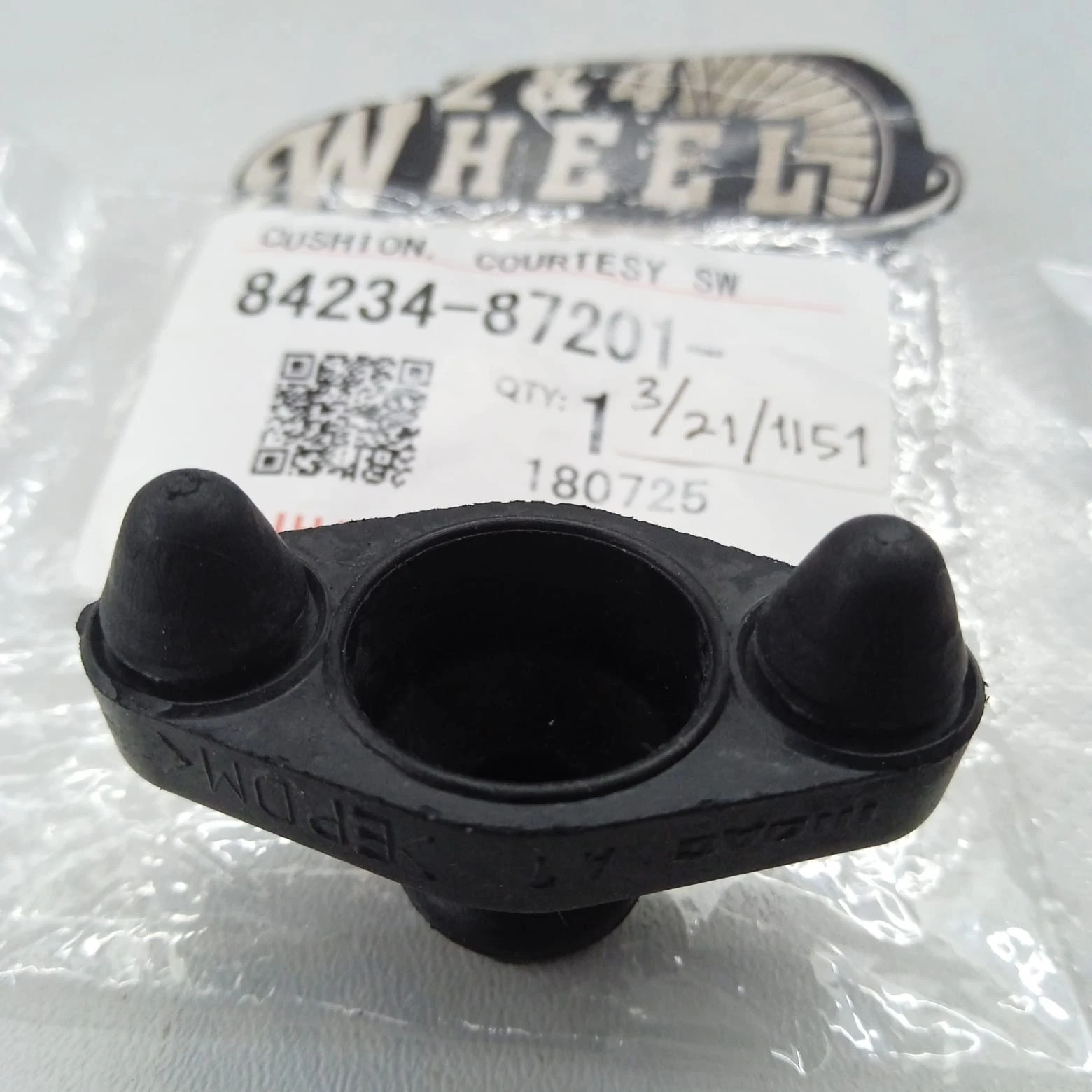 Cushion Courtesy Rubber Daihatsu TAFT Feroza Rocky Fourtrak 84234-87201 GENUINE - Image 3