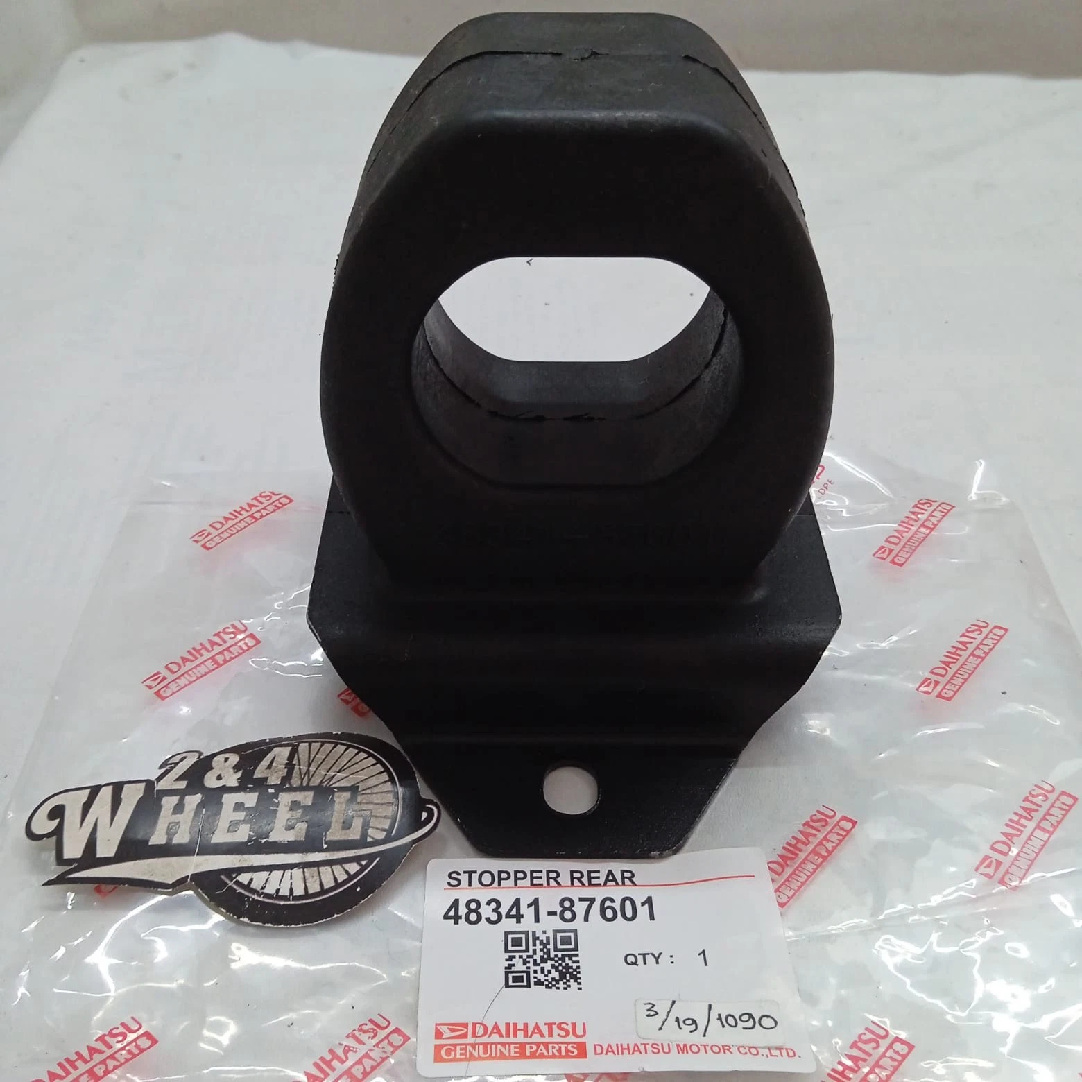 Daihatsu TAFT Feroza Rocky Sportrak Fourtrak Rear Spring Bumper Rubber NEW