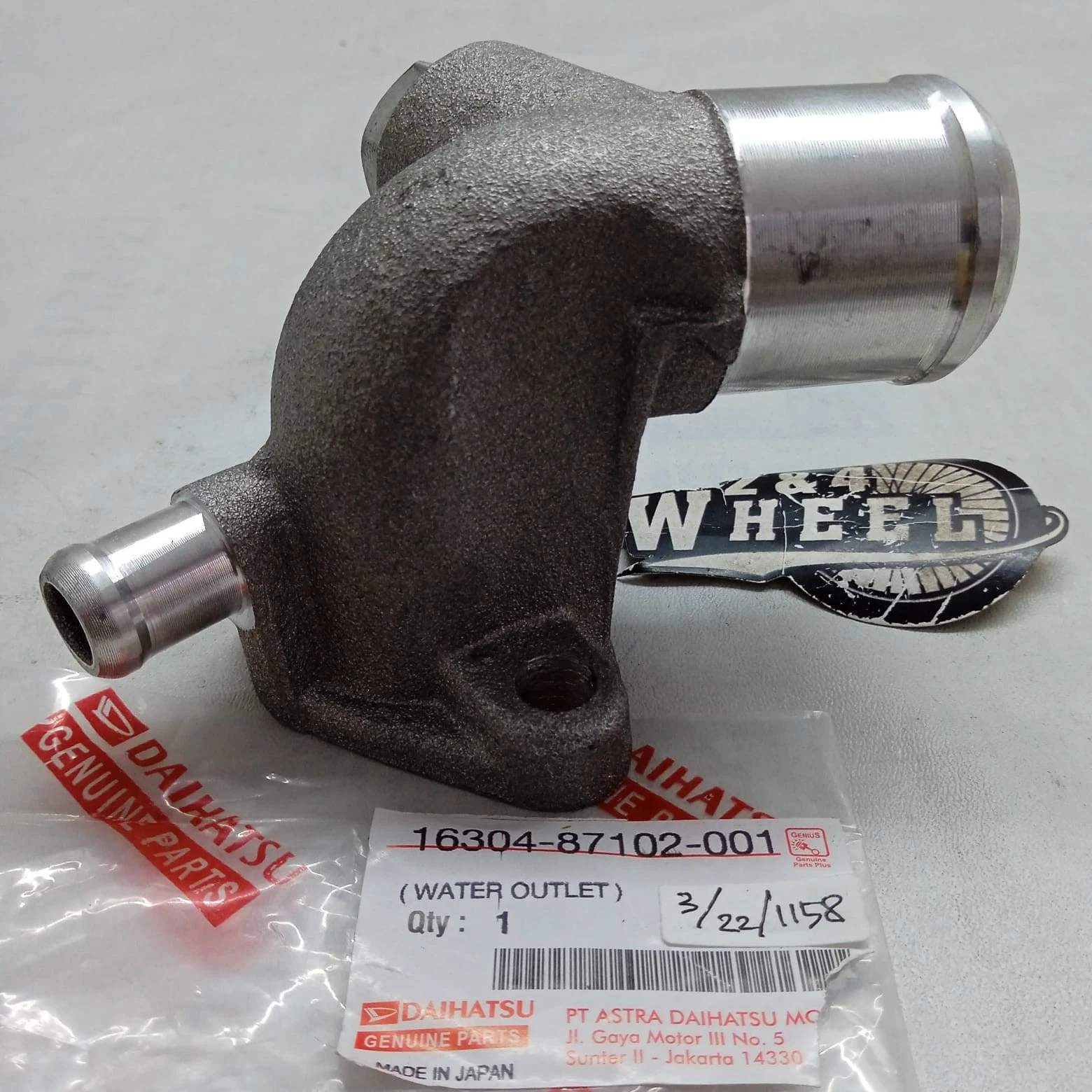Daihatsu Feroza Sportrak F300 F61 Water Outlet Housing NEW - Image 4