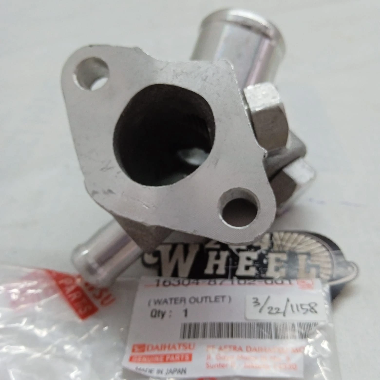 Daihatsu Feroza Sportrak F300 F61 Water Outlet Housing NEW - Image 7