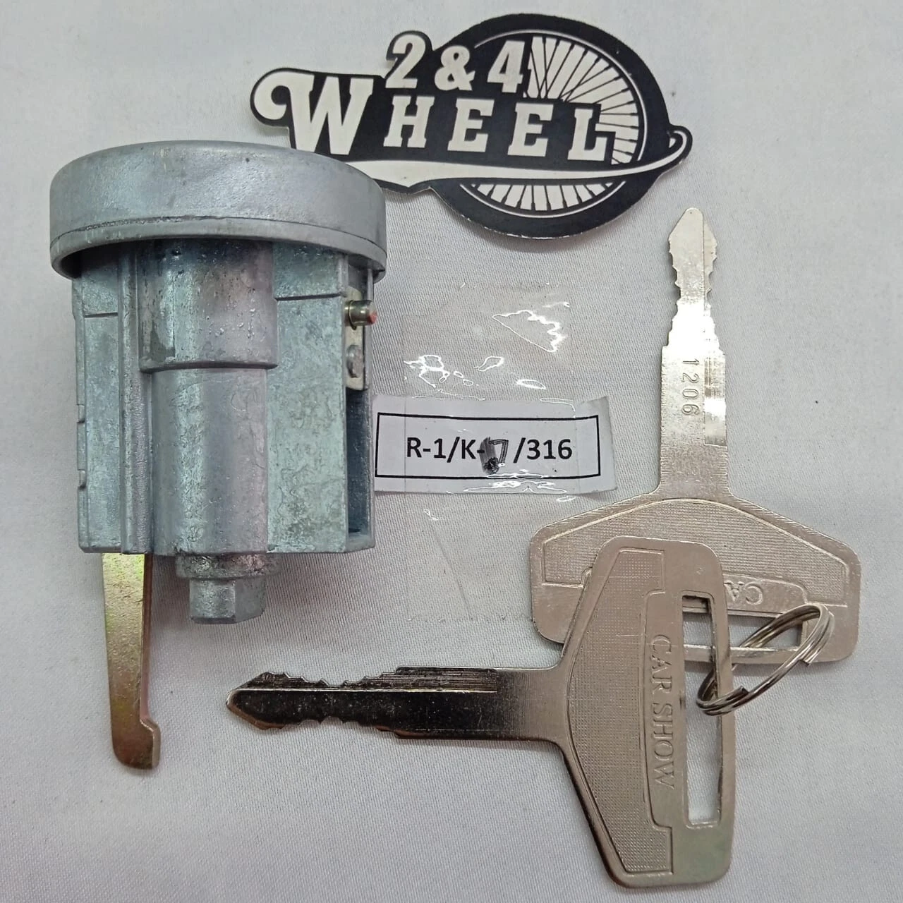 Daihatsu TAFT Rocky Feroza Fourtrak Sportrak Igniton Cylinder Lock with 2 Keys