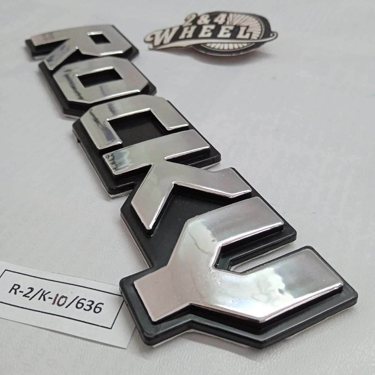 Daihatsu Rocky Name Plate Front Fender Side Emblem NEW - Image 3