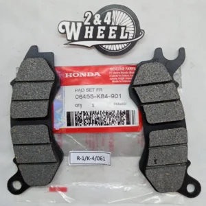 FRONT BRAKE PADS HONDA PCX125 06455-K84-901 NEW