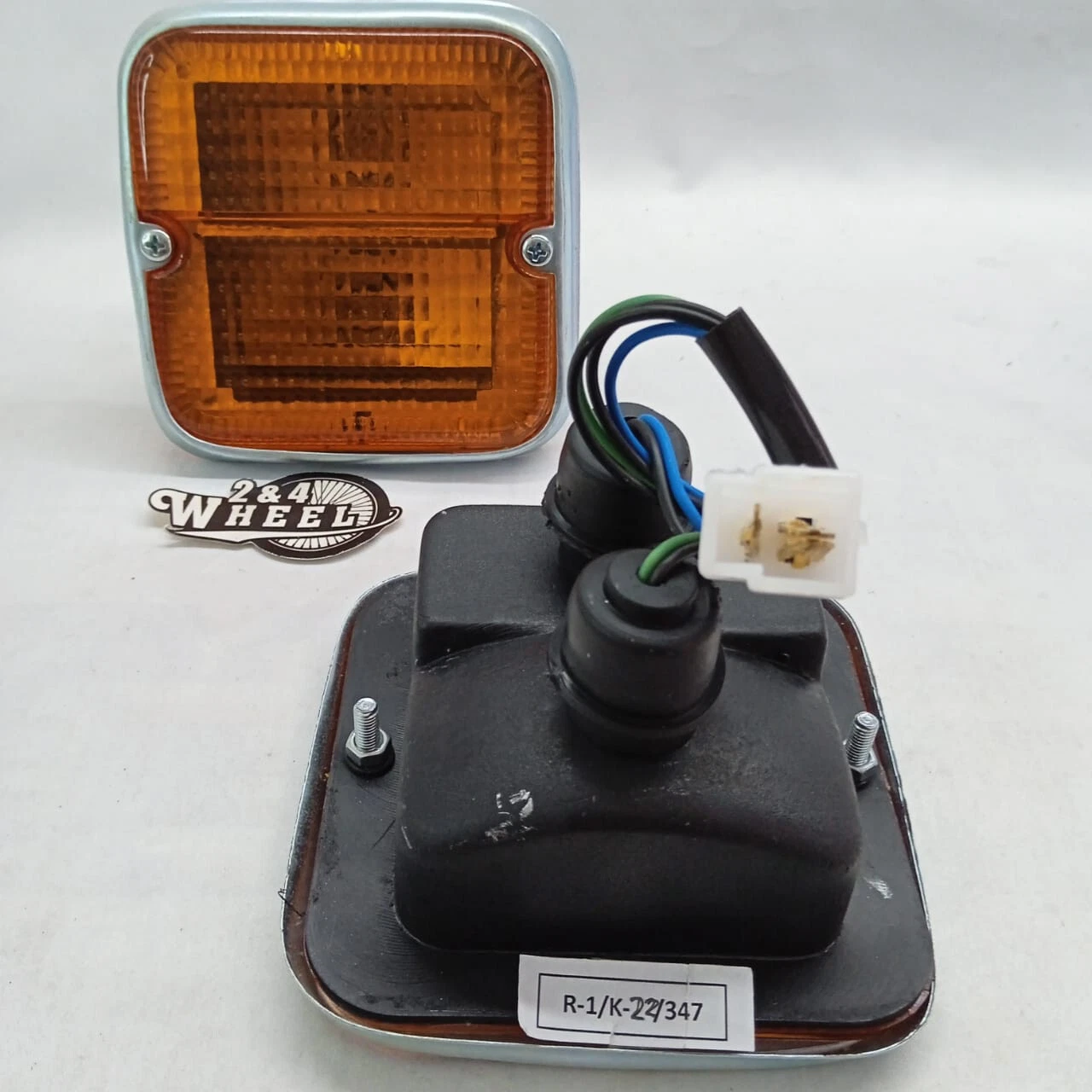 Daihatsu TAFT F20 F50 Wildcat Toyota Blizzard Tail Light and Front Turn Signal - Image 12