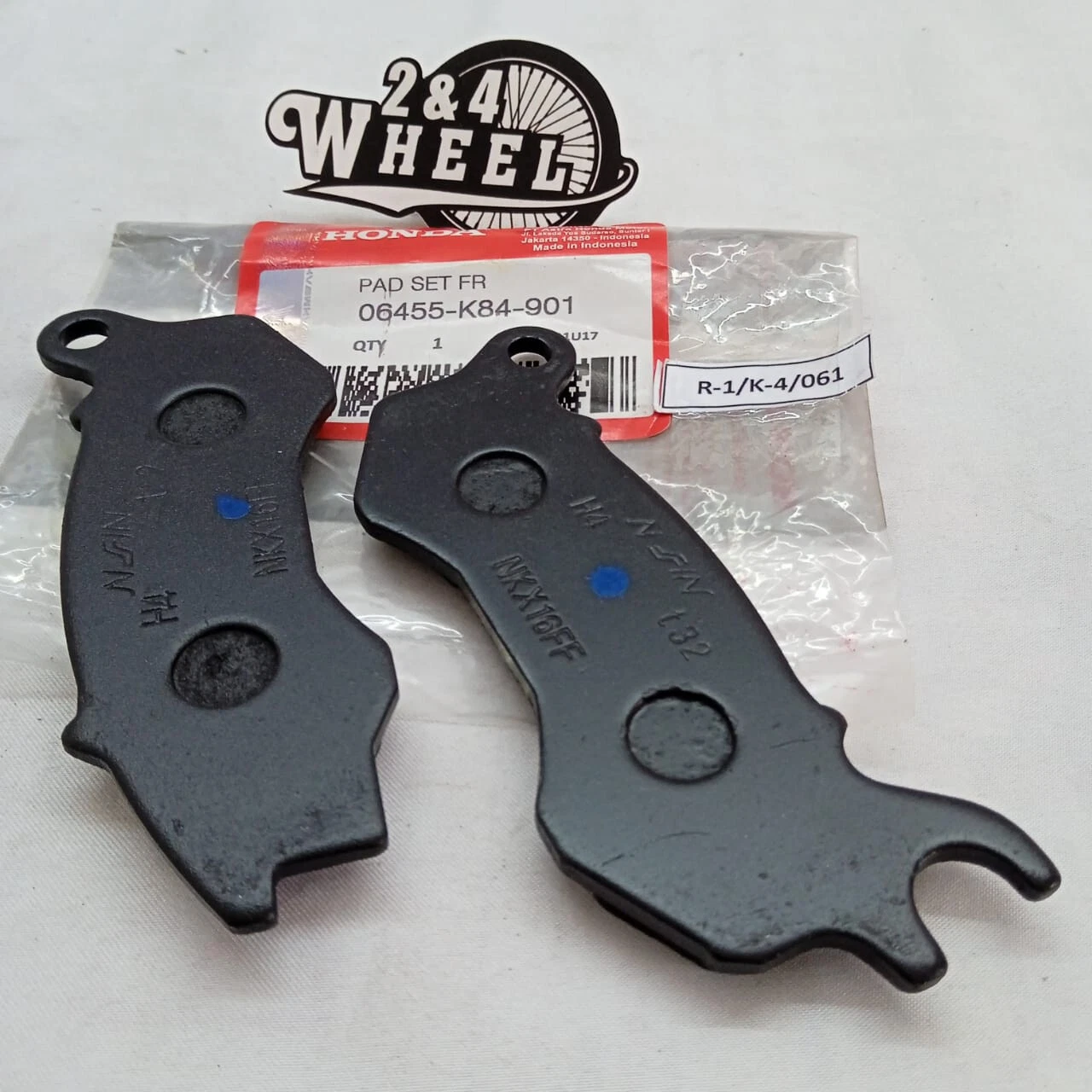 FRONT BRAKE PADS HONDA PCX125 06455-K84-901 NEW - Image 3