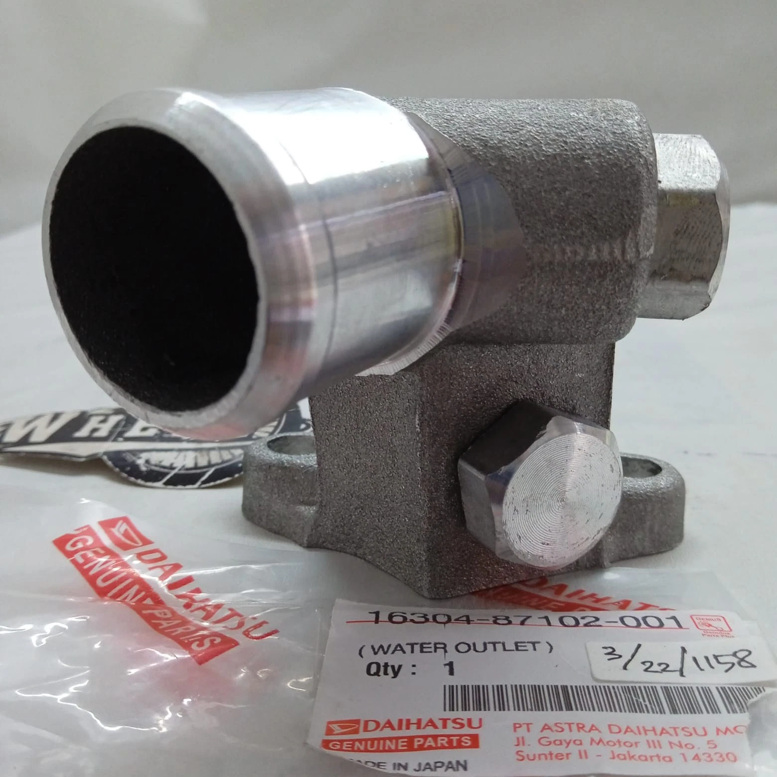 Water Outlet Thermostat Housing Daihatsu Feroza Sportrak Fourtrak F300 F61 NEW - Image 6